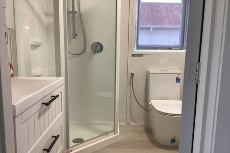 Photo of property in 3/12 Coopers Road, Dallington, Christchurch, 8061