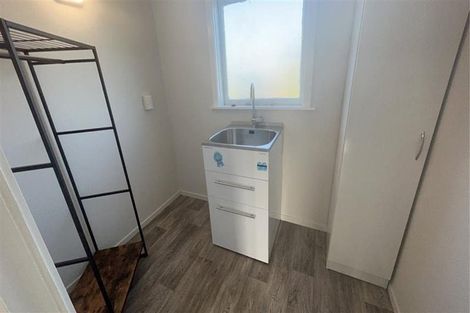 Photo of property in 6 Derby Street, Westport, 7825