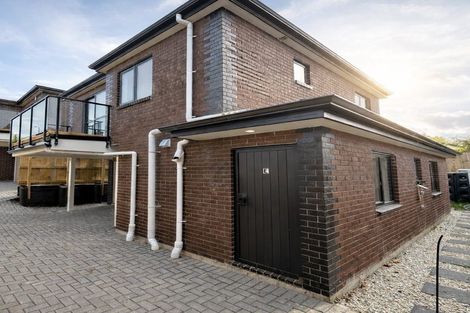 Photo of property in 4253 Great North Road, Glendene, Auckland, 0602