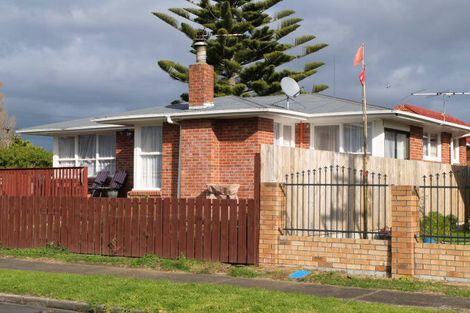 Photo of property in 2 Nogat Avenue, Papatoetoe, Auckland, 2025
