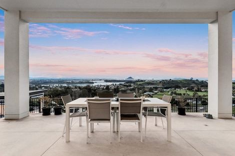 Photo of property in 42 Oceana Drive, Welcome Bay, Tauranga, 3175