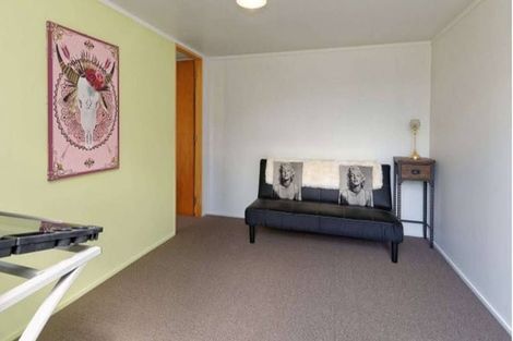 Photo of property in 62 Southsea Crescent, Silverdale, Hamilton, 3216