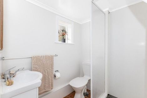 Photo of property in 67 Pembroke Road, Northland, Wellington, 6012