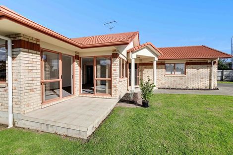 Photo of property in 120 Dominion Road, Papakura, 2110