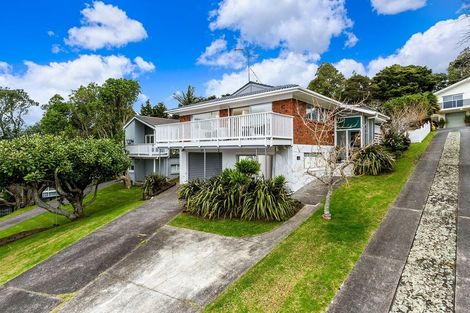 Photo of property in 12 Gretel Place, Hillcrest, Auckland, 0627