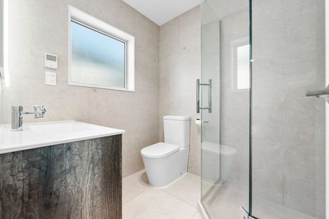 Photo of property in 25a Larnoch Road, Henderson, Auckland, 0610