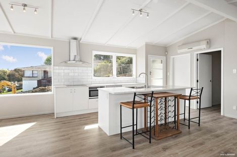 Photo of property in 11 Orton Street, Glenfield, Auckland, 0627