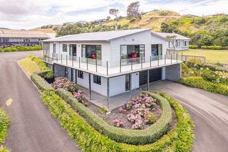 Photo of property in 21 Sunset Parade, Kai Iwi, Whanganui, 4574