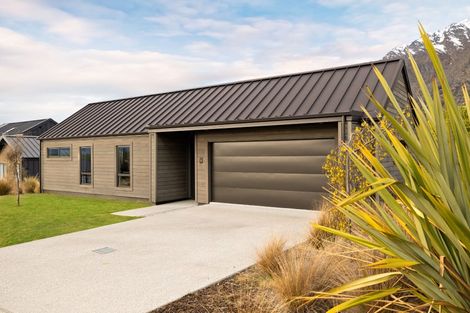 Photo of property in 4 Polperro Court, Jacks Point, Queenstown, 9371