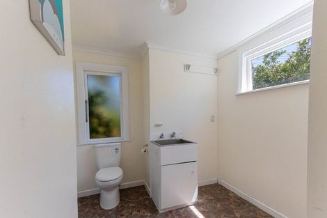 Photo of property in 16 Grey Street, College Estate, Whanganui, 4500