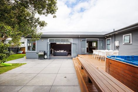 Photo of property in 107 Fitzroy Street, Terrace End, Palmerston North, 4410