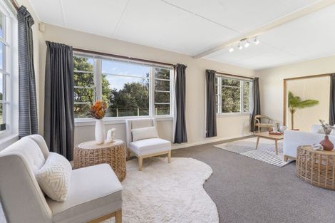 Photo of property in 44 Bluegum Road, Paraparaumu Beach, Paraparaumu, 5032