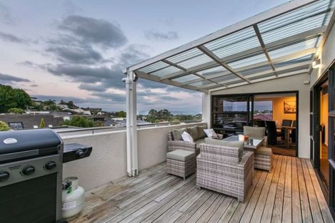 Photo of property in 2/4 Dorrit Lane, Howick, Auckland, 2014