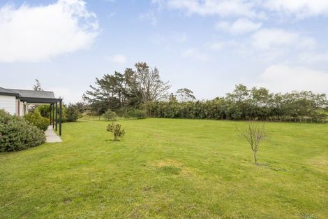 Photo of property in 450 Foxton Shannon Road, Foxton, 4893