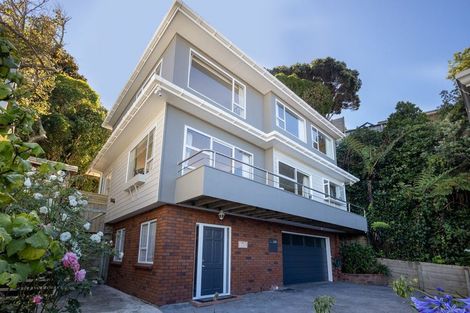 Photo of property in 4/378 Evans Bay Parade, Hataitai, Wellington, 6021