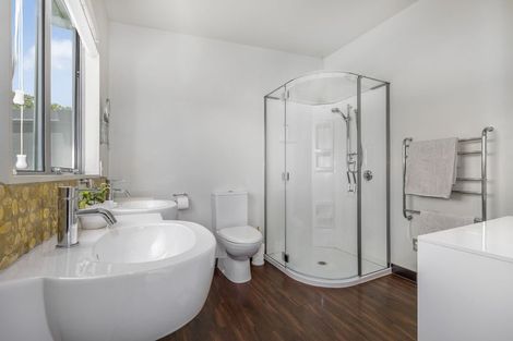 Photo of property in 12 Charlotte Way, Raumati South, Paraparaumu, 5032