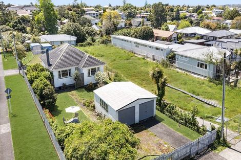 Photo of property in 131 Seabrook Avenue, New Lynn, Auckland, 0600