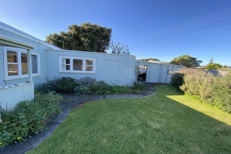 Photo of property in 17 Kapiti Lane, Otaki Beach, Otaki, 5512