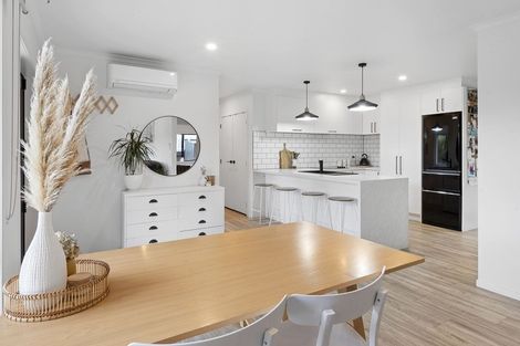 Photo of property in 25 Catherin Servant Close, Maunu, Whangarei, 0110