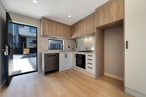 Photo of property in 6c Athena Drive, Totara Vale, Auckland, 0629