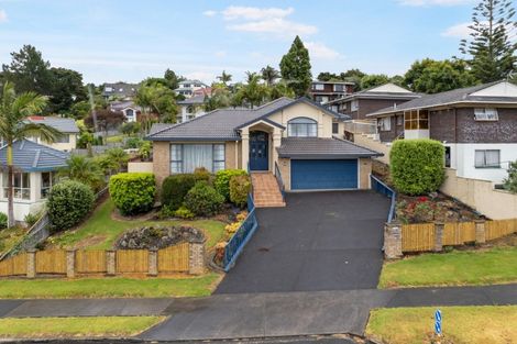 Photo of property in 74 Velma Road, Hillcrest, Auckland, 0627