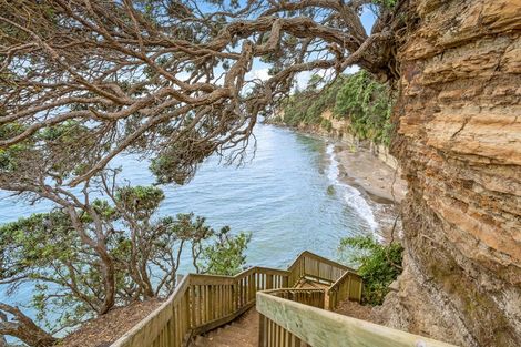 Photo of property in 38 Pacific Parade, Army Bay, Whangaparaoa, 0930