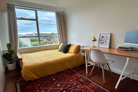 Photo of property in Greenmantle Flats, 88a Salamanca Road, Kelburn, Wellington, 6012