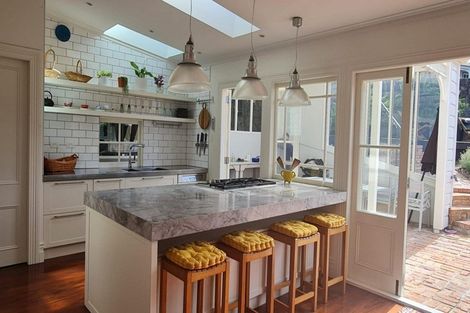 Photo of property in 8 Cheltenham Road, Devonport, Auckland, 0624