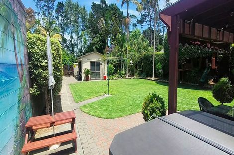 Photo of property in 20 Oakmont Place, Wattle Downs, Auckland, 2103