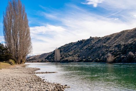 Photo of property in 9 Hikuwai Drive, Albert Town, Wanaka, 9305