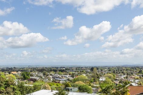 Photo of property in 42 Busby Hill, Havelock North, 4130