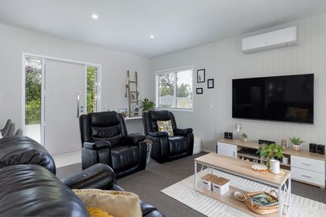 Photo of property in 14 Matau Close, Te Kauwhata, 3710