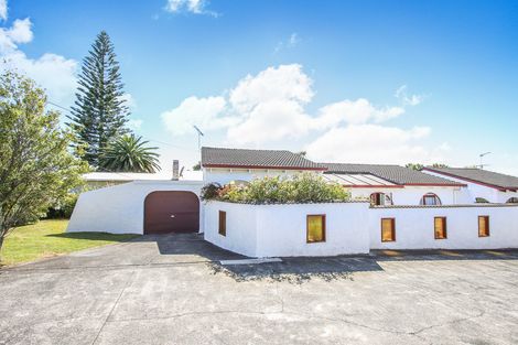 Photo of property in 1/164 Titirangi Road, New Lynn, Auckland, 0600