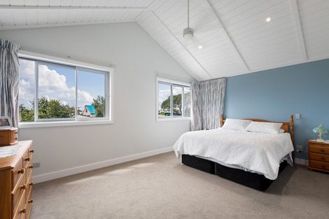 Photo of property in 7 Ian Place, Waihi Beach, 3611