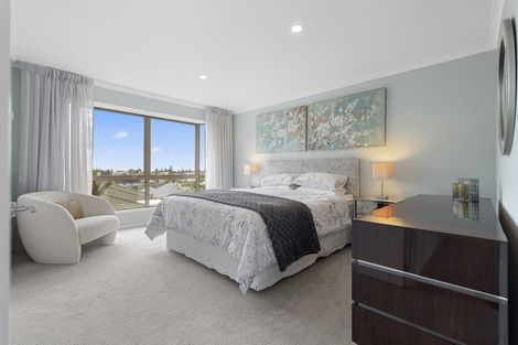 Photo of property in 123 Grovenor Drive, Orewa, 0931