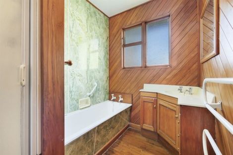 Photo of property in 47 Wainoni Road, Wainoni, Christchurch, 8061