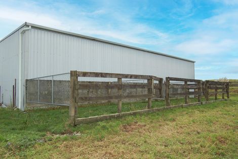 Photo of property in 210g Pukenui Road, Kaiwaka, 0573
