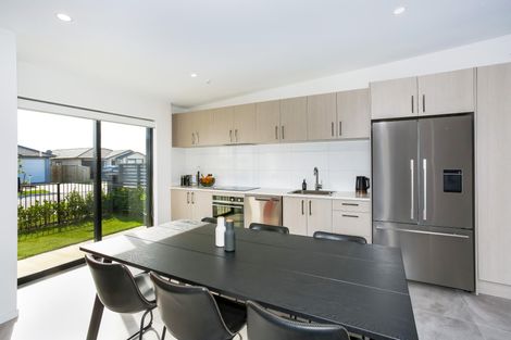 Photo of property in 12 Park Chester Road, Pukekohe, 2120
