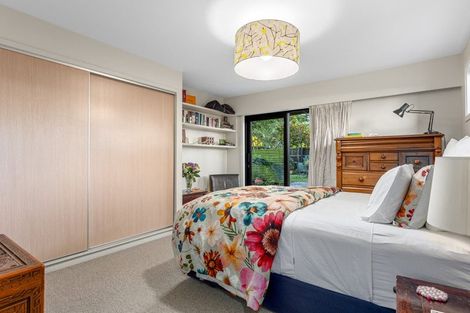 Photo of property in 69 Searells Road, Strowan, Christchurch, 8052