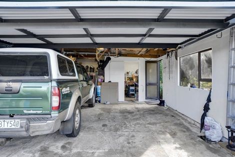 Photo of property in 8 Pohutukawa Drive, Opunake, 4616