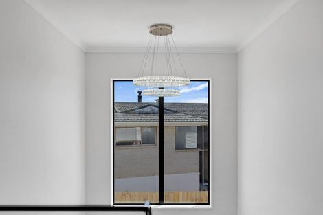 Photo of property in 12a Mcleod Road, Weymouth, Auckland, 2103