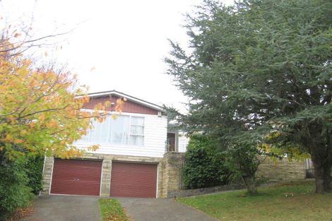 Photo of property in 35 Sunrise Boulevard, Tawa, Wellington, 5028