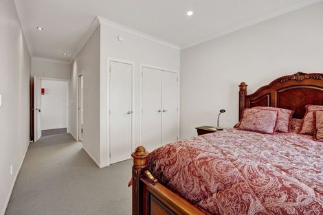 Photo of property in 630 South Road, Omata, New Plymouth, 4374