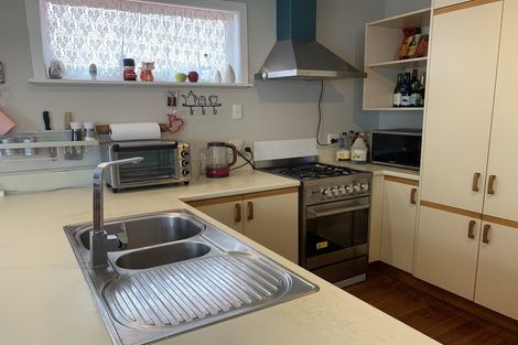 Photo of property in 3 Maple Grove, Maungaraki, Lower Hutt, 5010