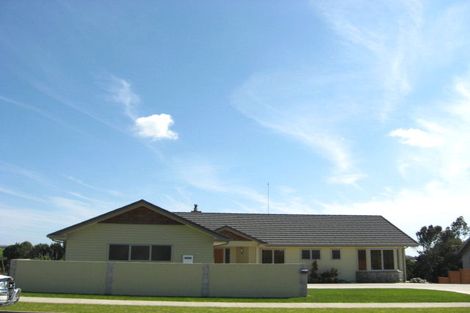 Photo of property in 55 Karamea Street, Whalers Gate, New Plymouth, 4310