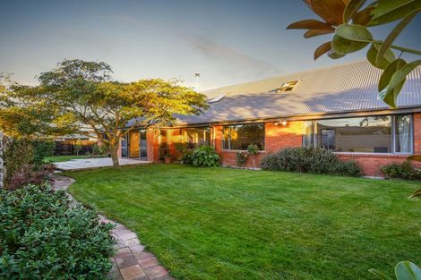 Photo of property in 1 Lowe Place, Rangiora, 7400