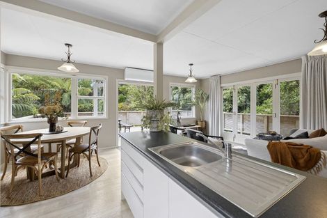 Photo of property in 49a Waiwaka Terrace, Strandon, New Plymouth, 4312