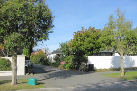 Photo of property in 13 Swanleigh Place, Ilam, Christchurch, 8041