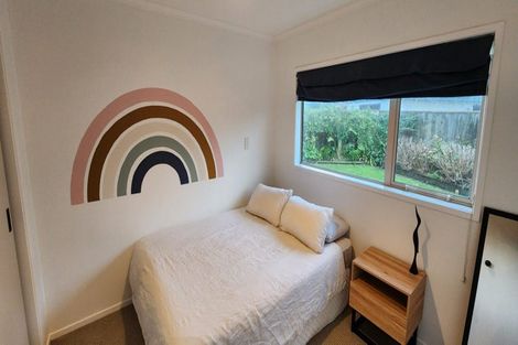 Photo of property in 18a Russell Drive, Oakura, 4314