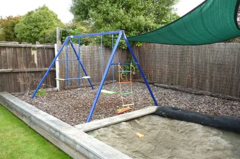 Photo of property in 209 Grimseys Road, Redwood, Christchurch, 8051